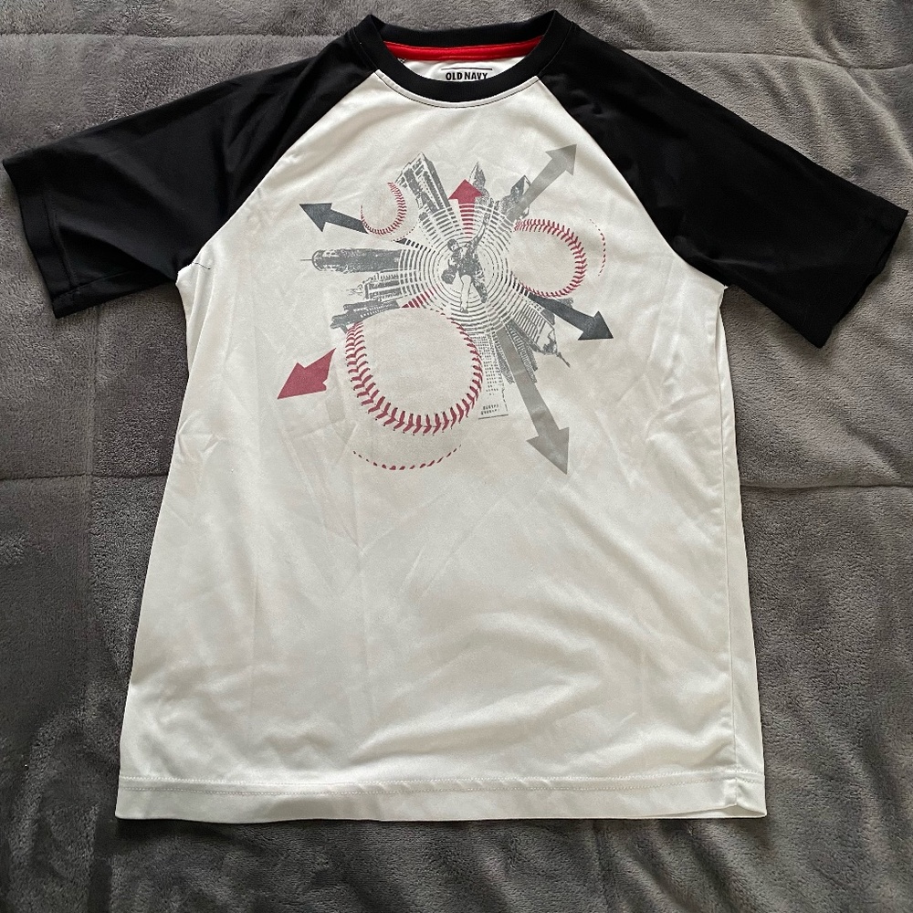 Old Navy Baseball Shirt Size: Youth Large